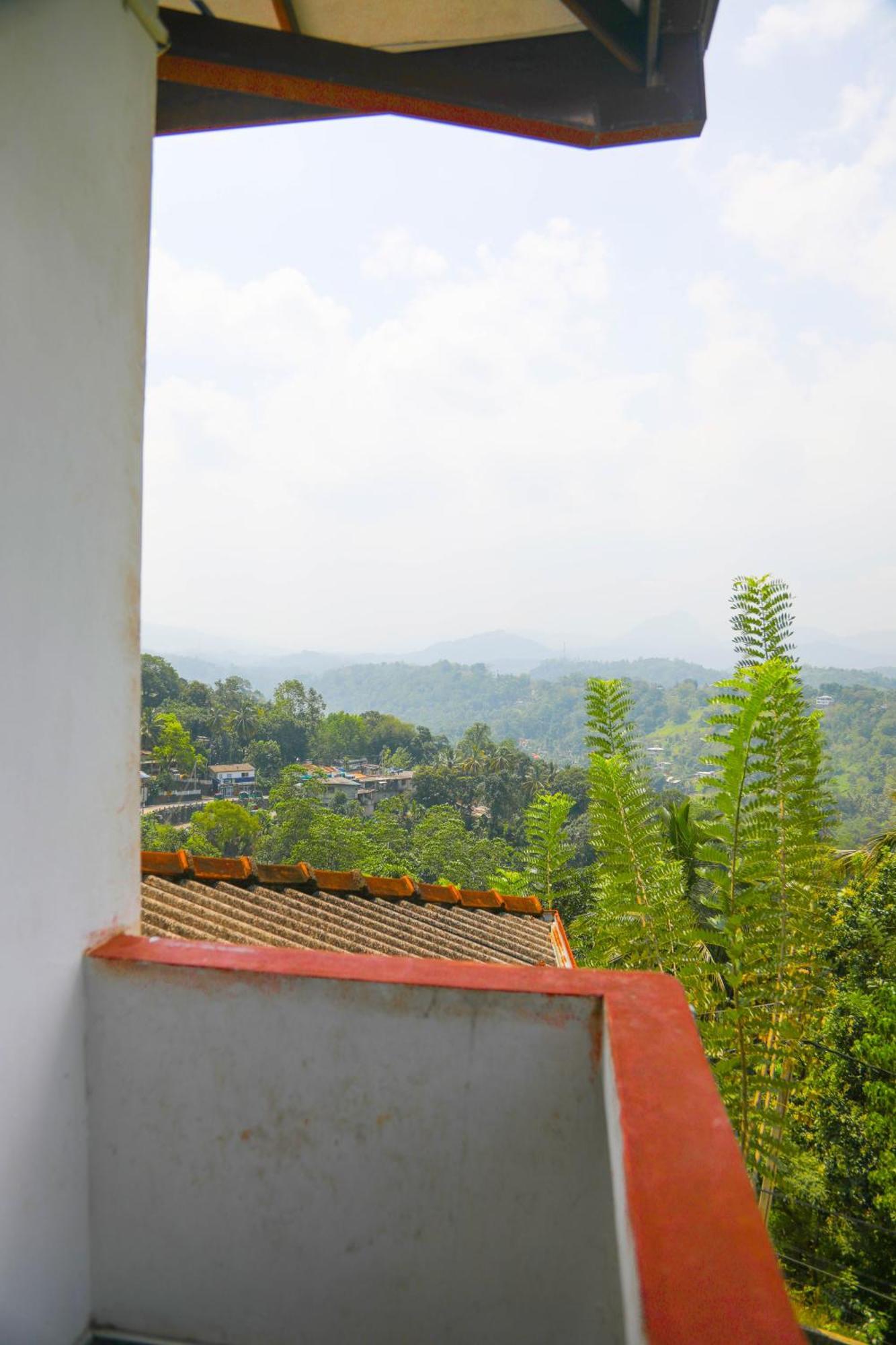 Mountain Bliss Villa Peradeniya Exterior photo