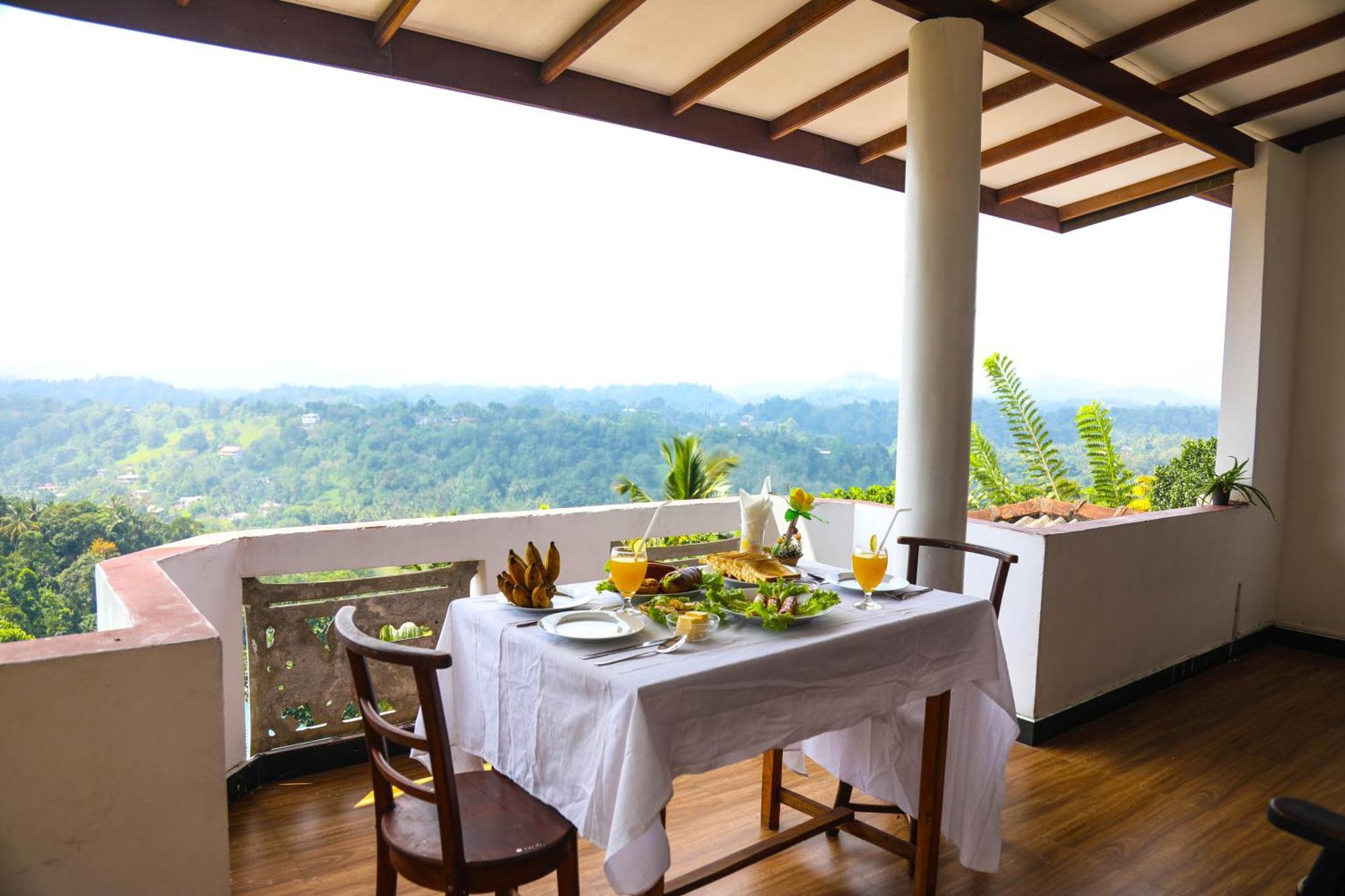 Mountain Bliss Villa Peradeniya Exterior photo