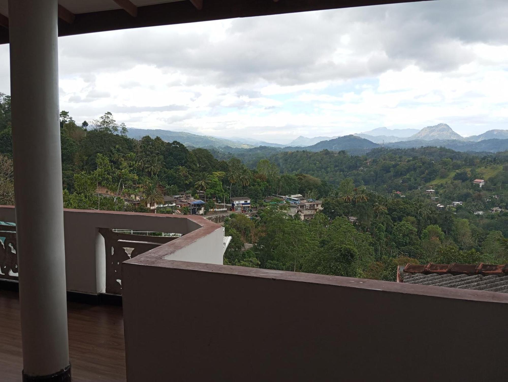 Mountain Bliss Villa Peradeniya Room photo